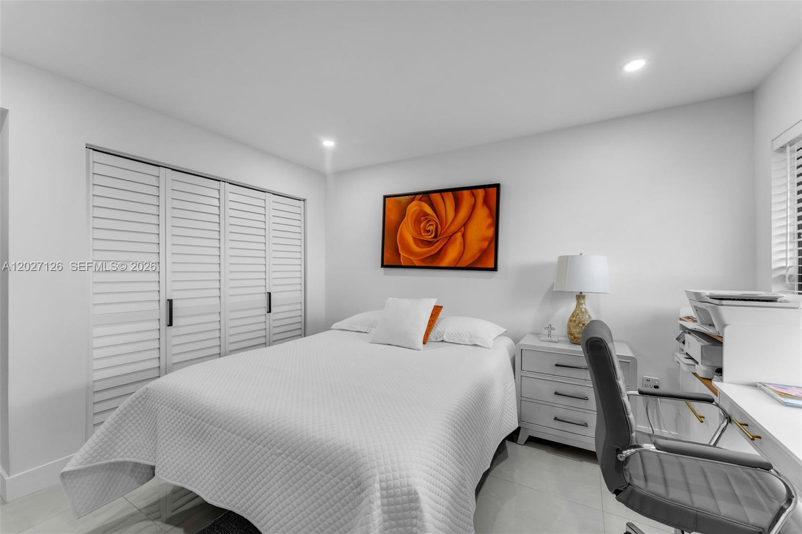 PENINSULA AT INTL GARDENS - Residential