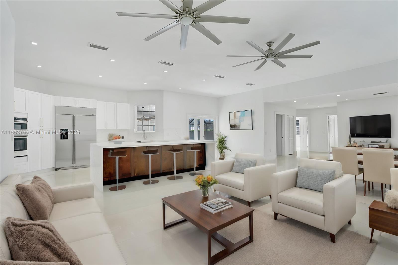 ALLISON ESTATES - Residential Lease