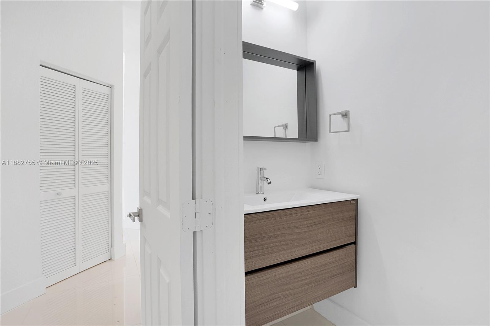 ALLISON ESTATES - Residential Lease