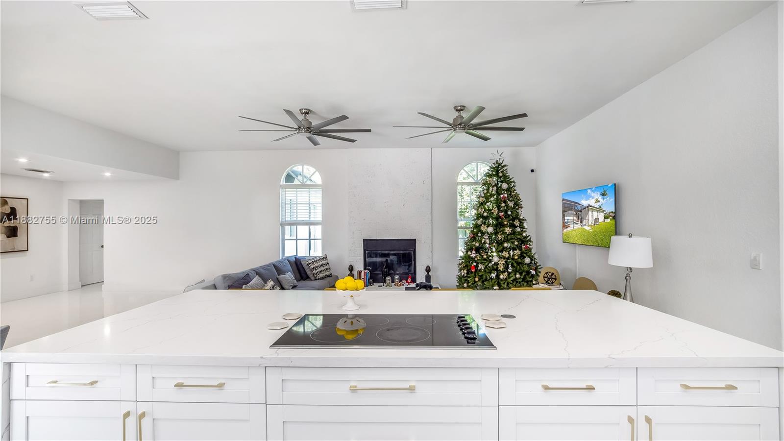 ALLISON ESTATES - Residential Lease