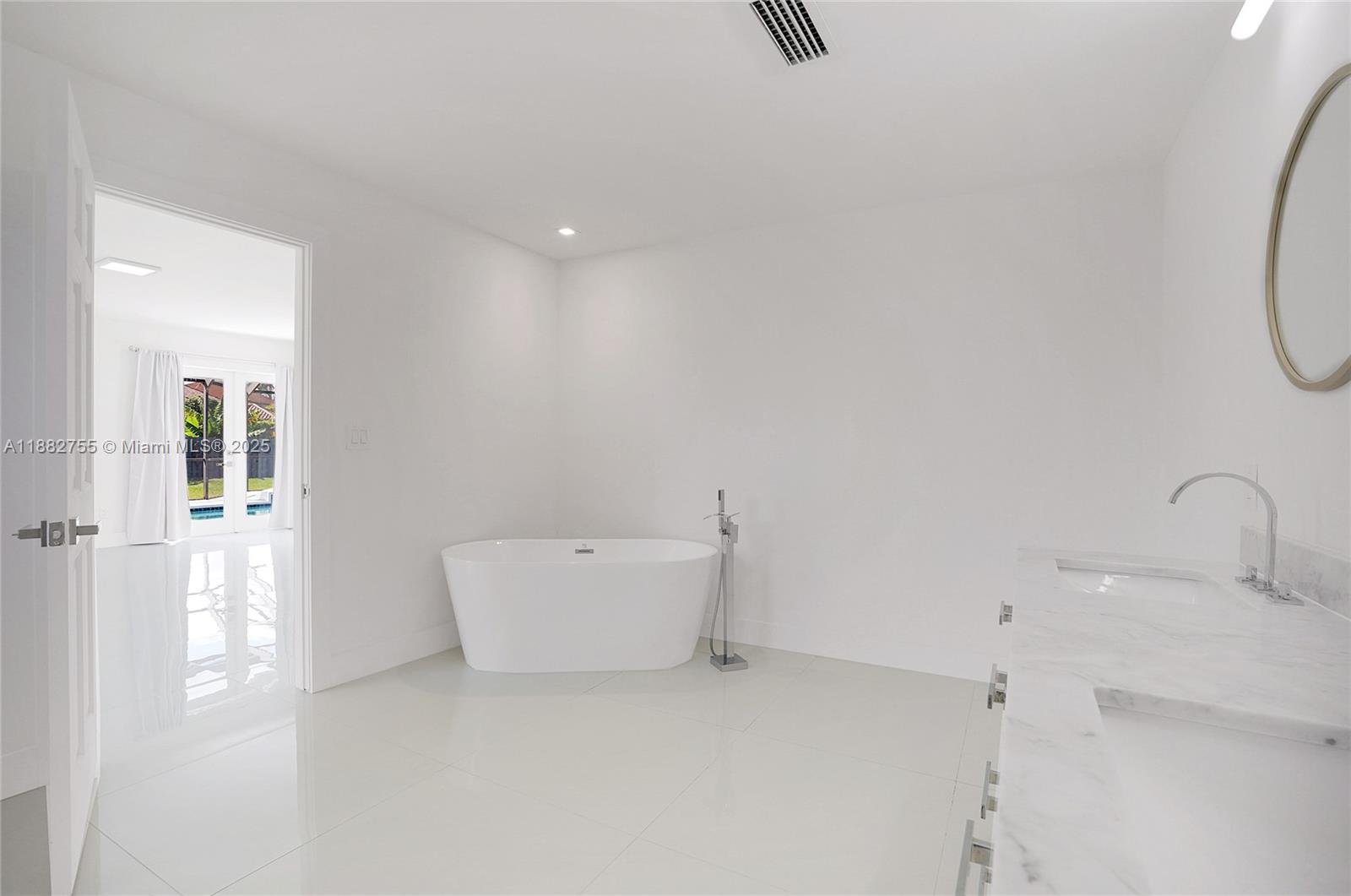 ALLISON ESTATES - Residential Lease