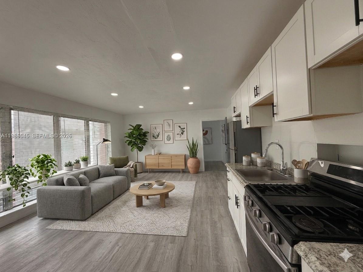 SEAWAY - Residential Lease