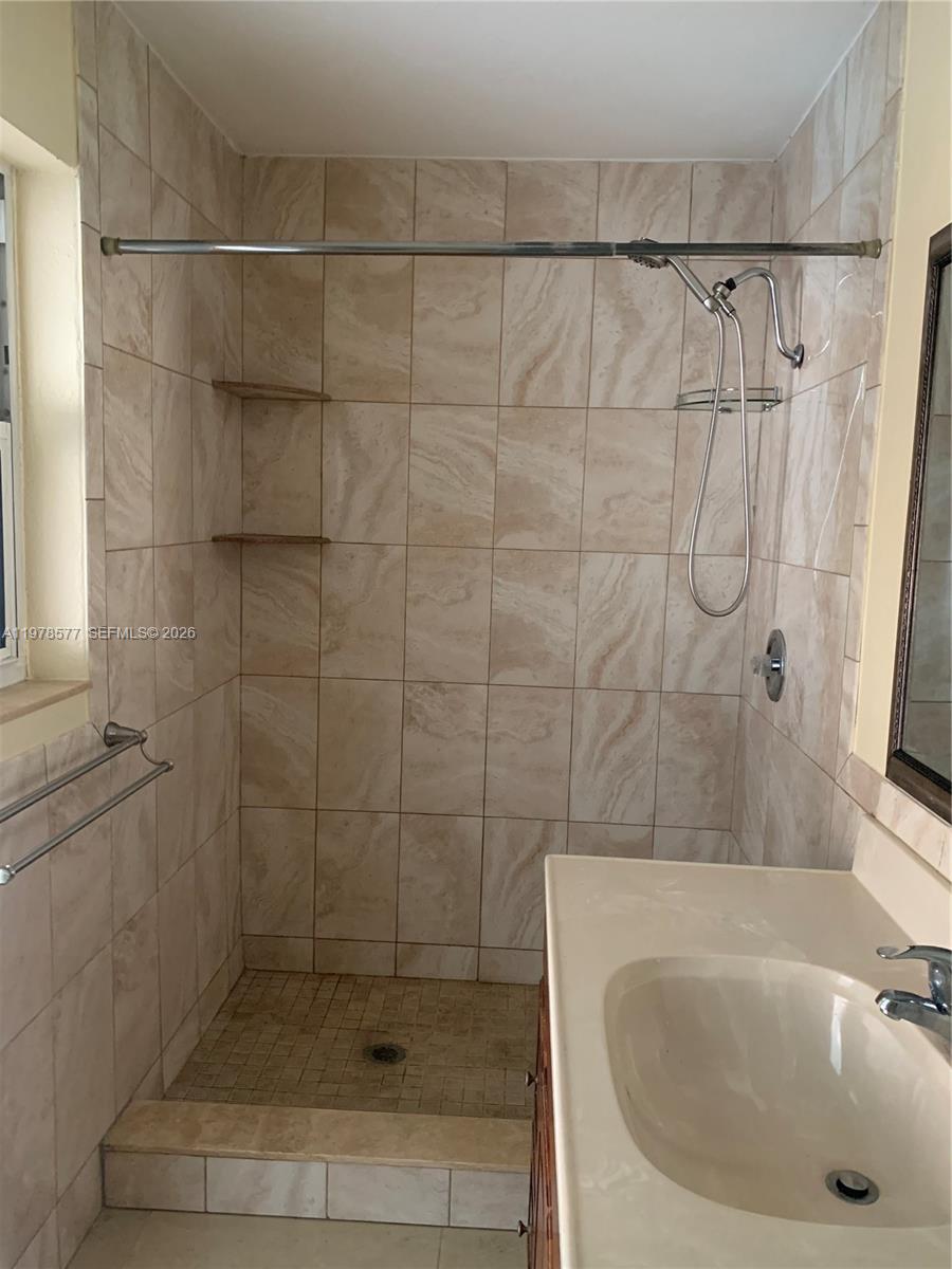 THE DELLS - Residential