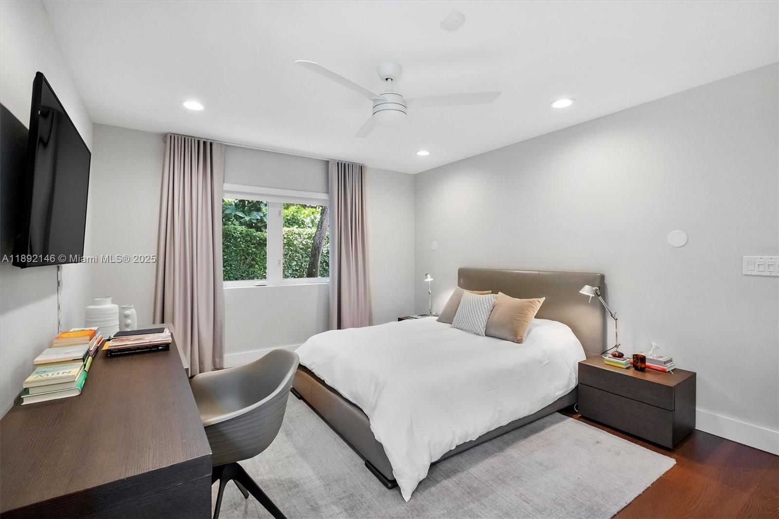 CORAL GABLES RIVIERA SEC - Residential Lease
