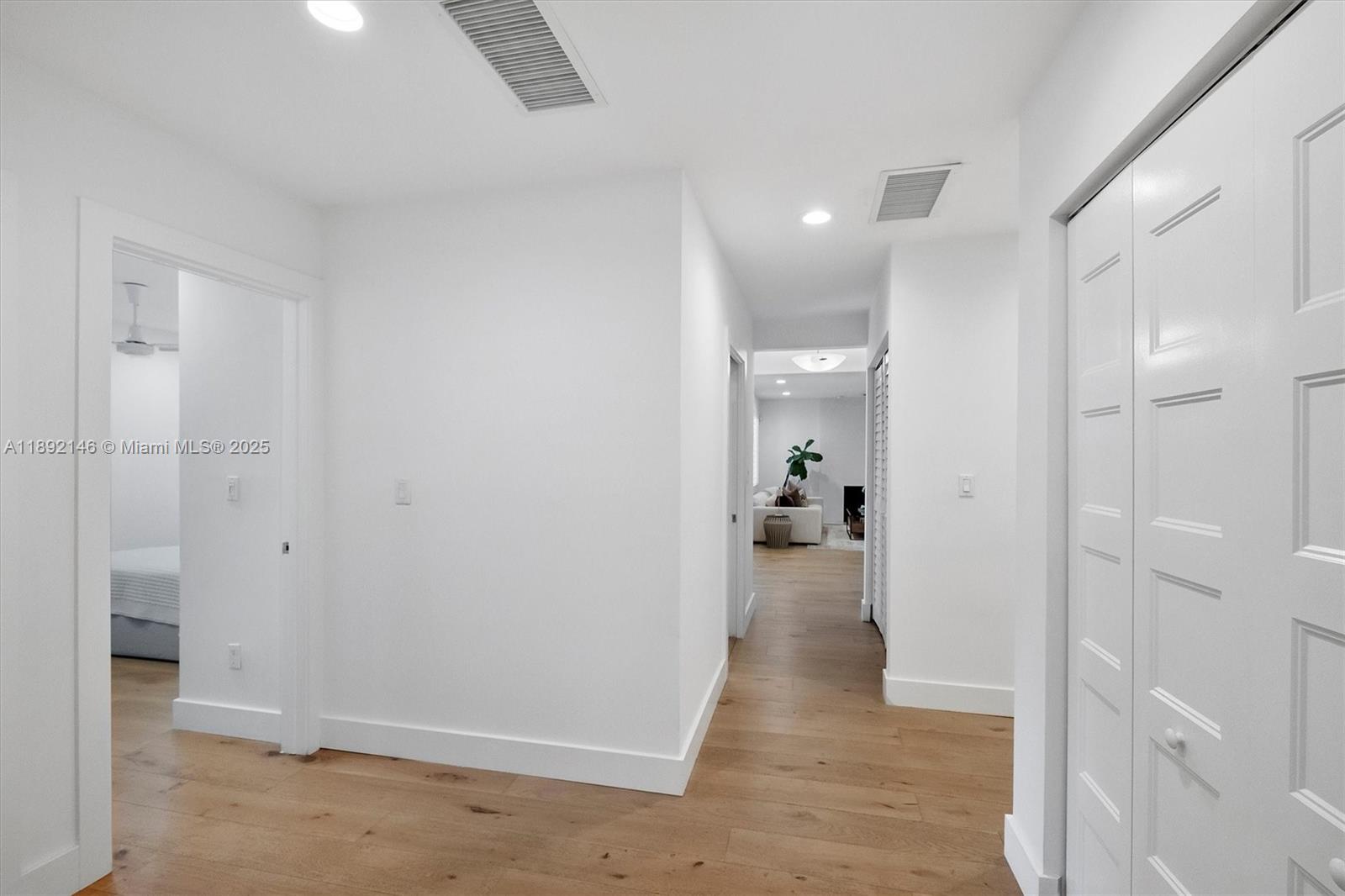 CORAL GABLES RIVIERA SEC - Residential Lease