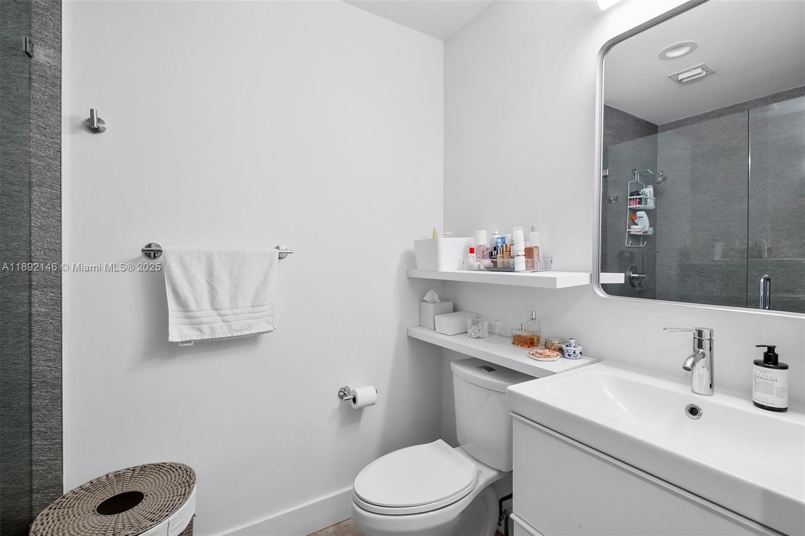 CORAL GABLES RIVIERA SEC - Residential Lease