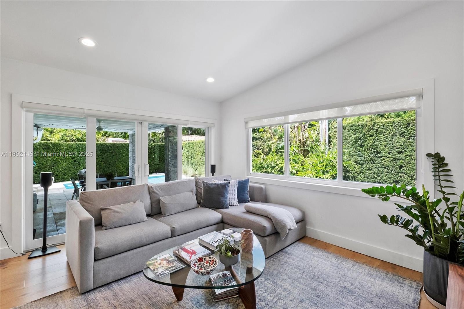 CORAL GABLES RIVIERA SEC - Residential Lease