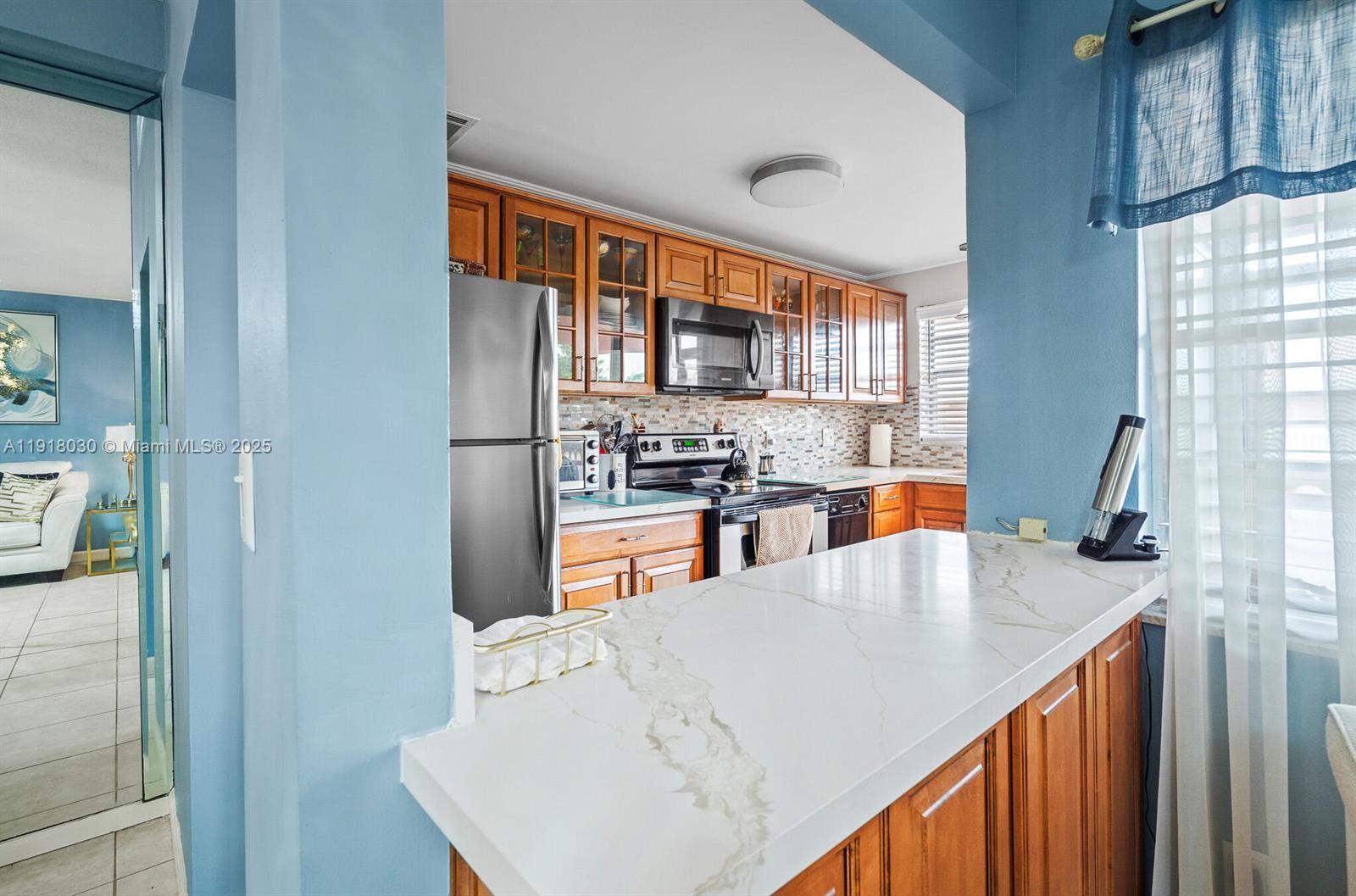 ELDORADO PLAZA WEST CONDO - Residential