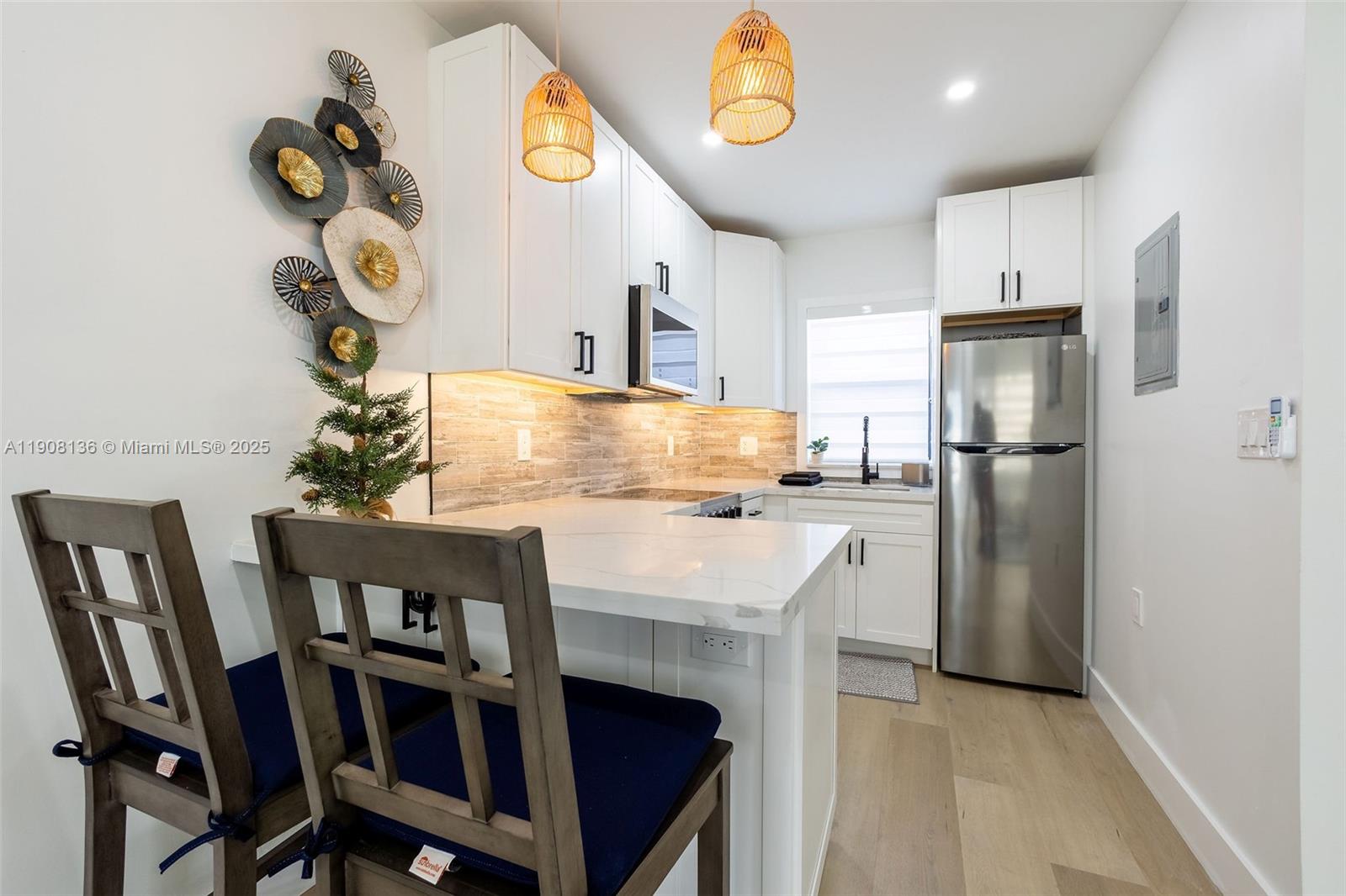 CHATEAU GARDENS CONDO - Residential