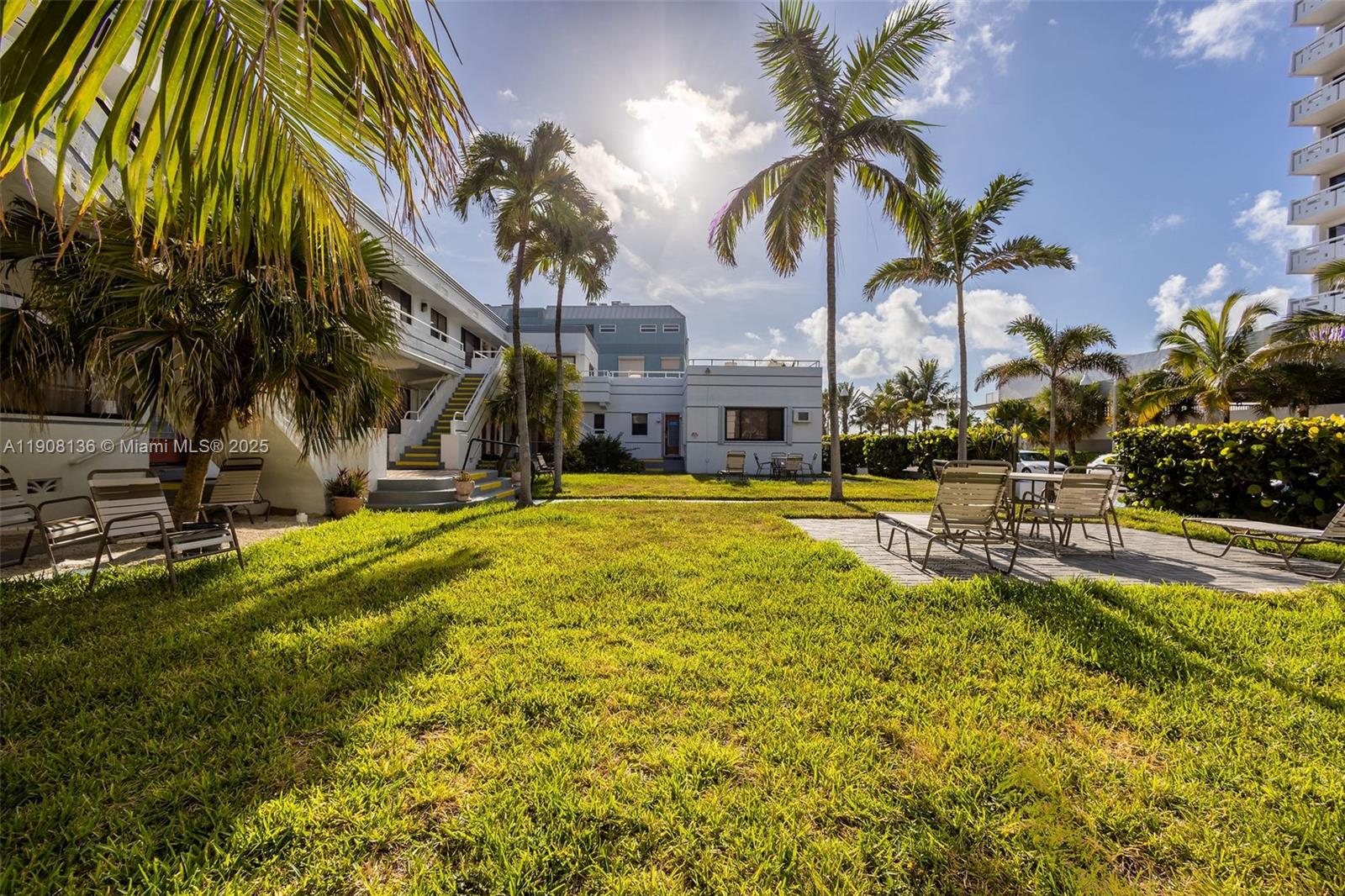 CHATEAU GARDENS CONDO - Residential