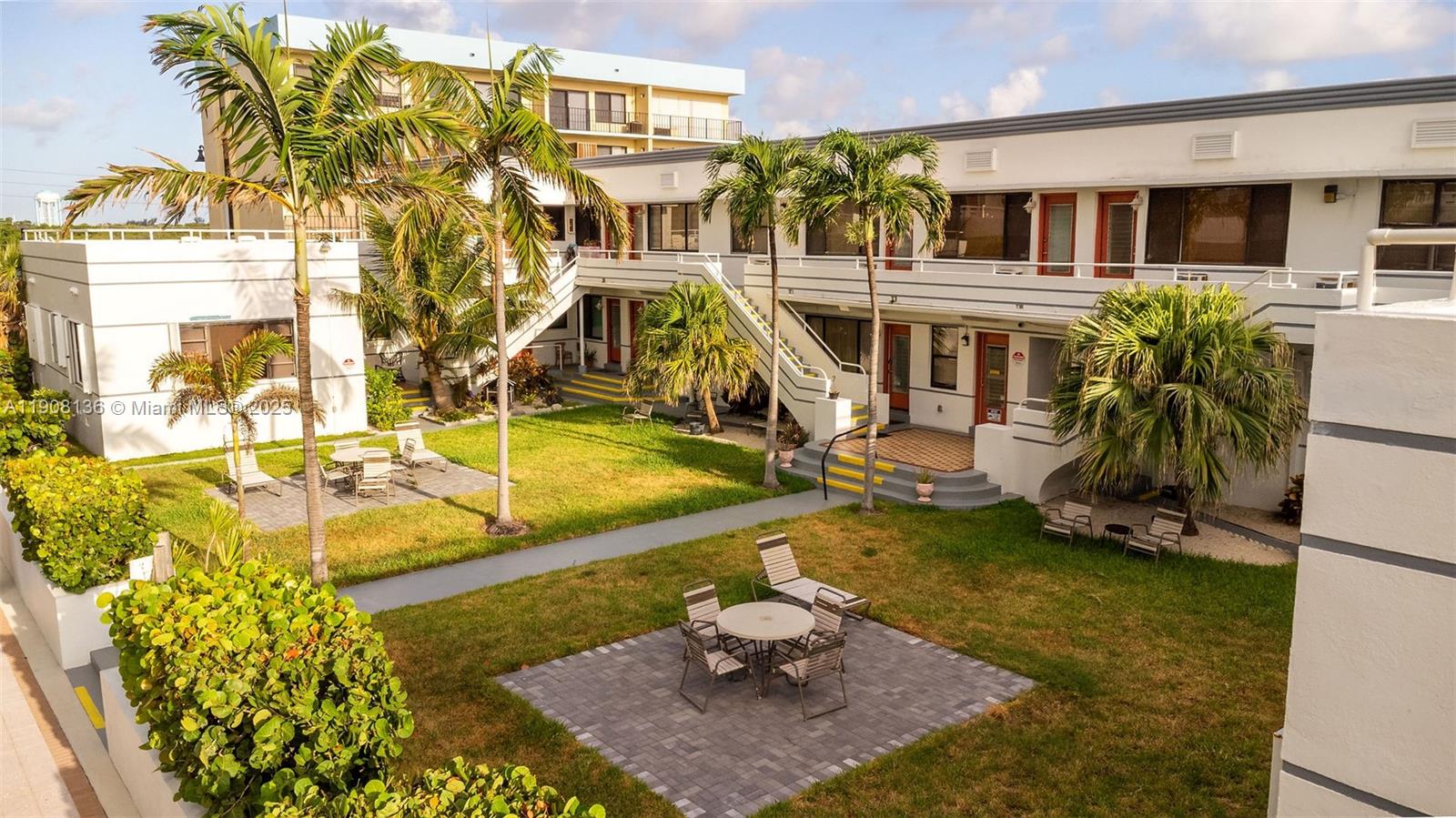 CHATEAU GARDENS CONDO - Residential