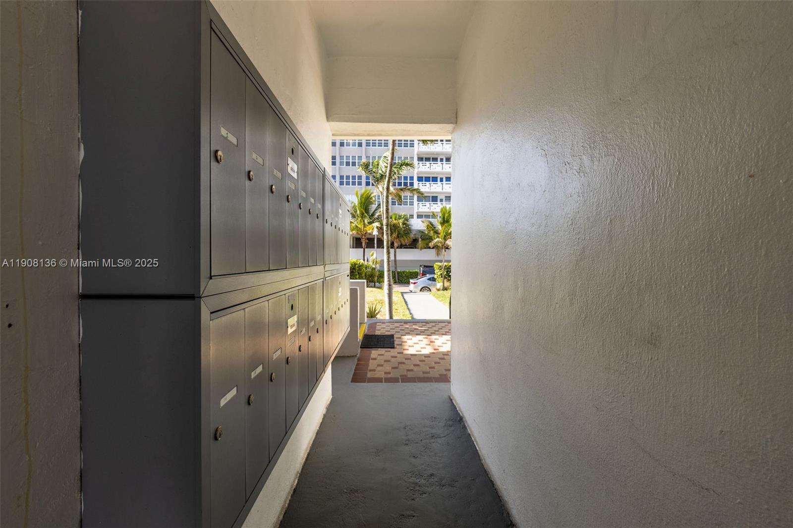 CHATEAU GARDENS CONDO - Residential