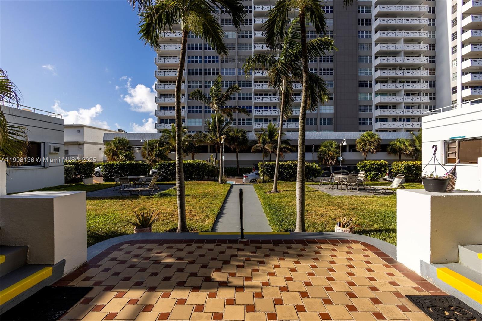 CHATEAU GARDENS CONDO - Residential