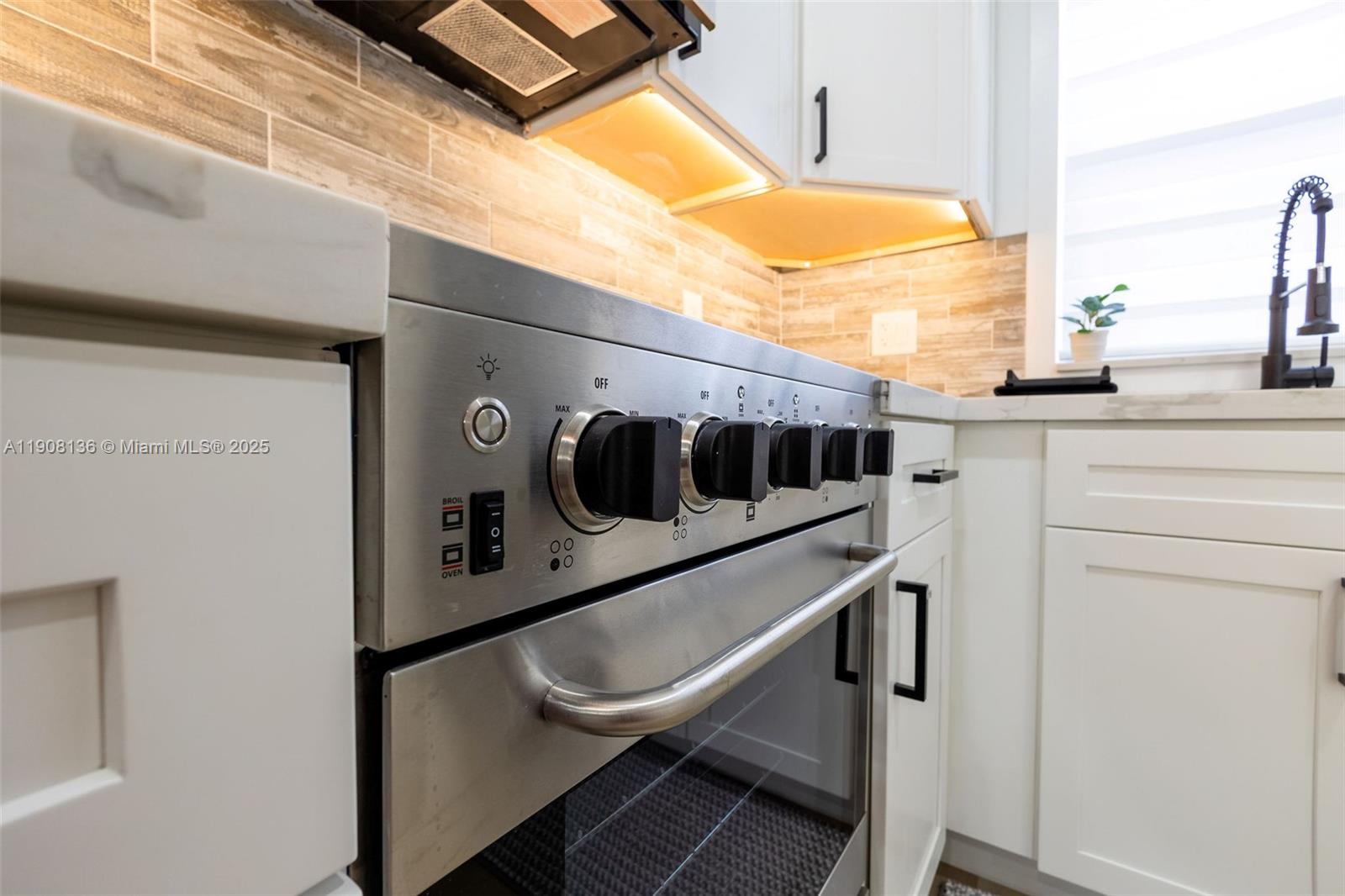 CHATEAU GARDENS CONDO - Residential