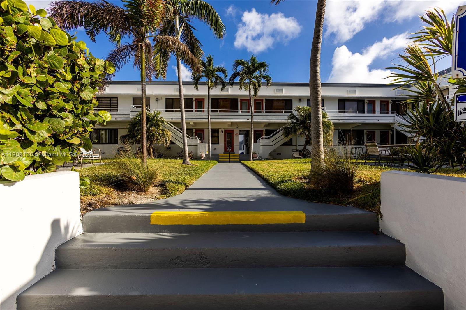 CHATEAU GARDENS CONDO - Residential