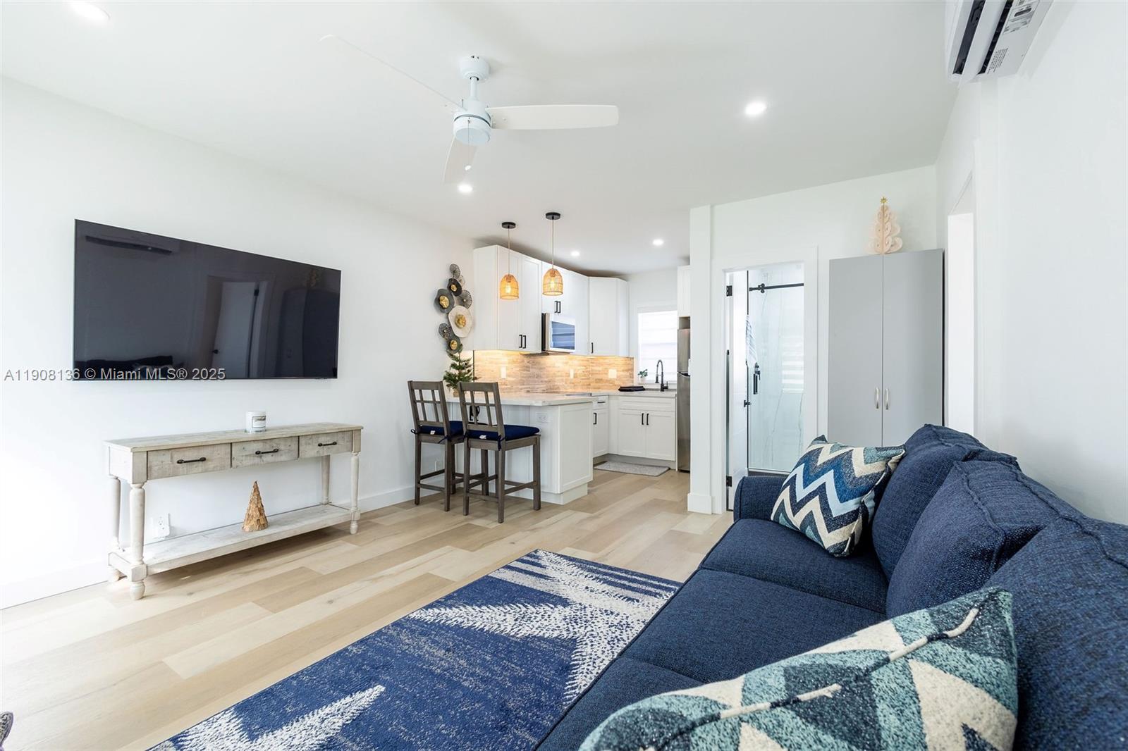 CHATEAU GARDENS CONDO - Residential