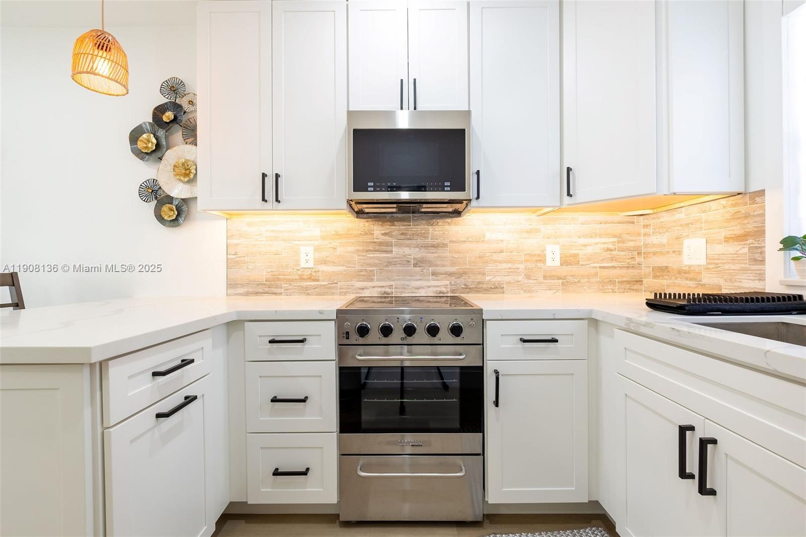 CHATEAU GARDENS CONDO - Residential