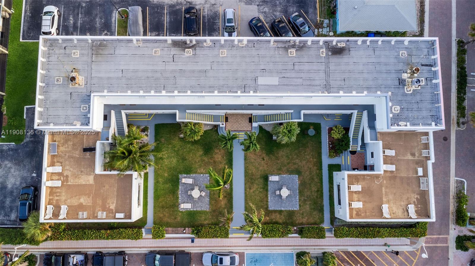 CHATEAU GARDENS CONDO - Residential