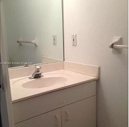 THE OAKVIEW CONDO NO 5 - Residential Lease