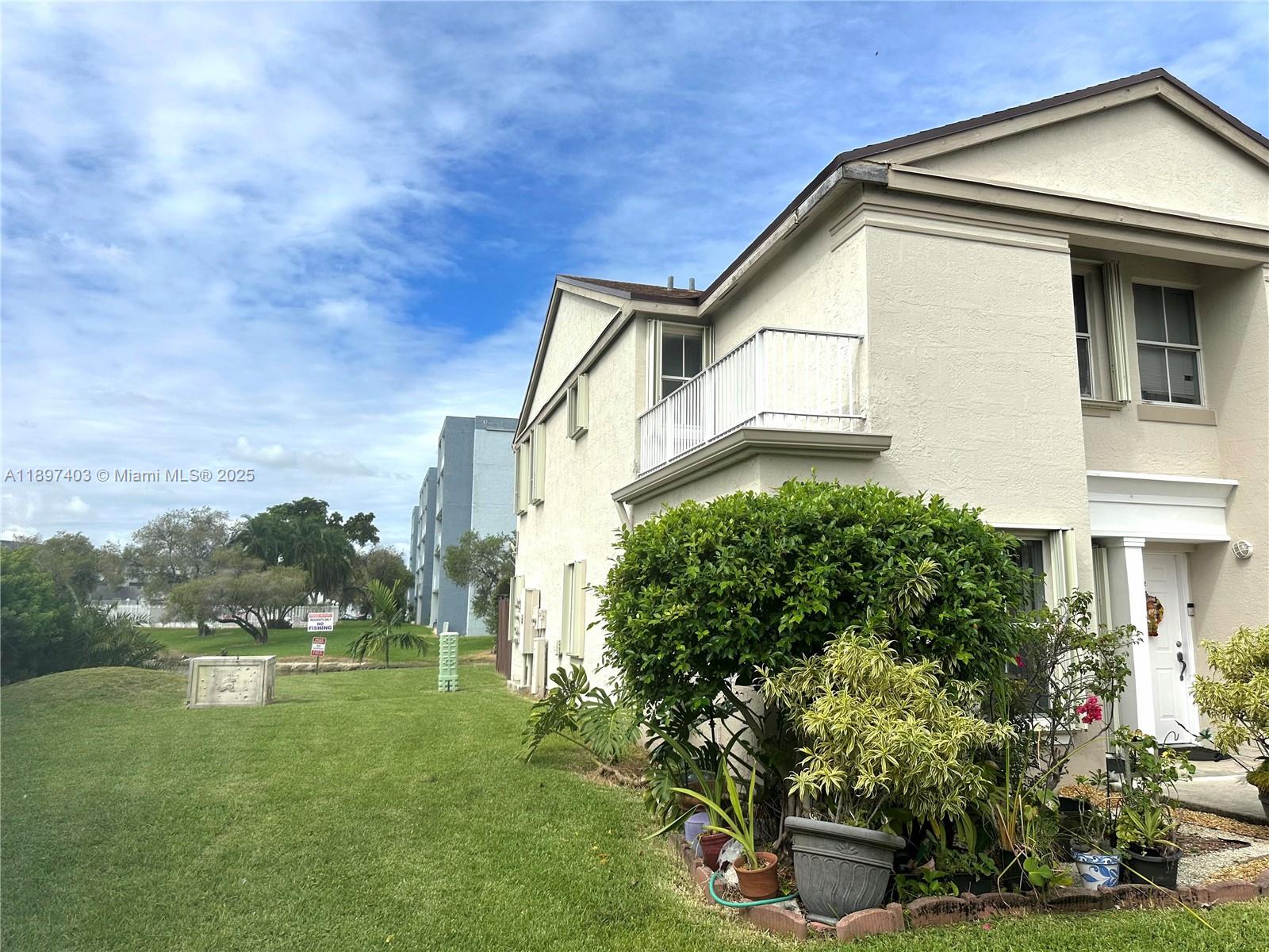 THE OAKVIEW CONDO NO 5 - Residential Lease