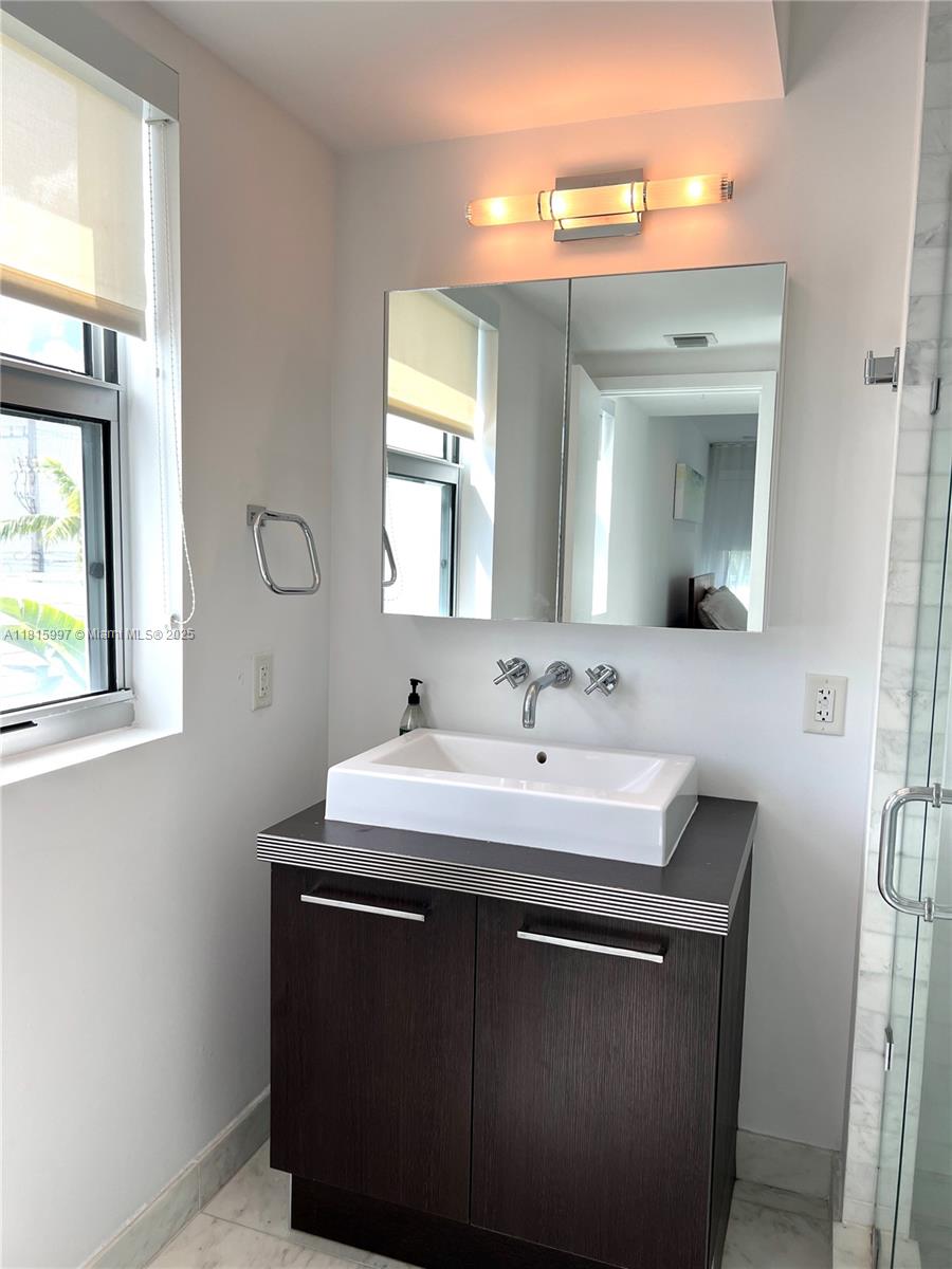 THE JEFFERSON CONDO - Residential Lease