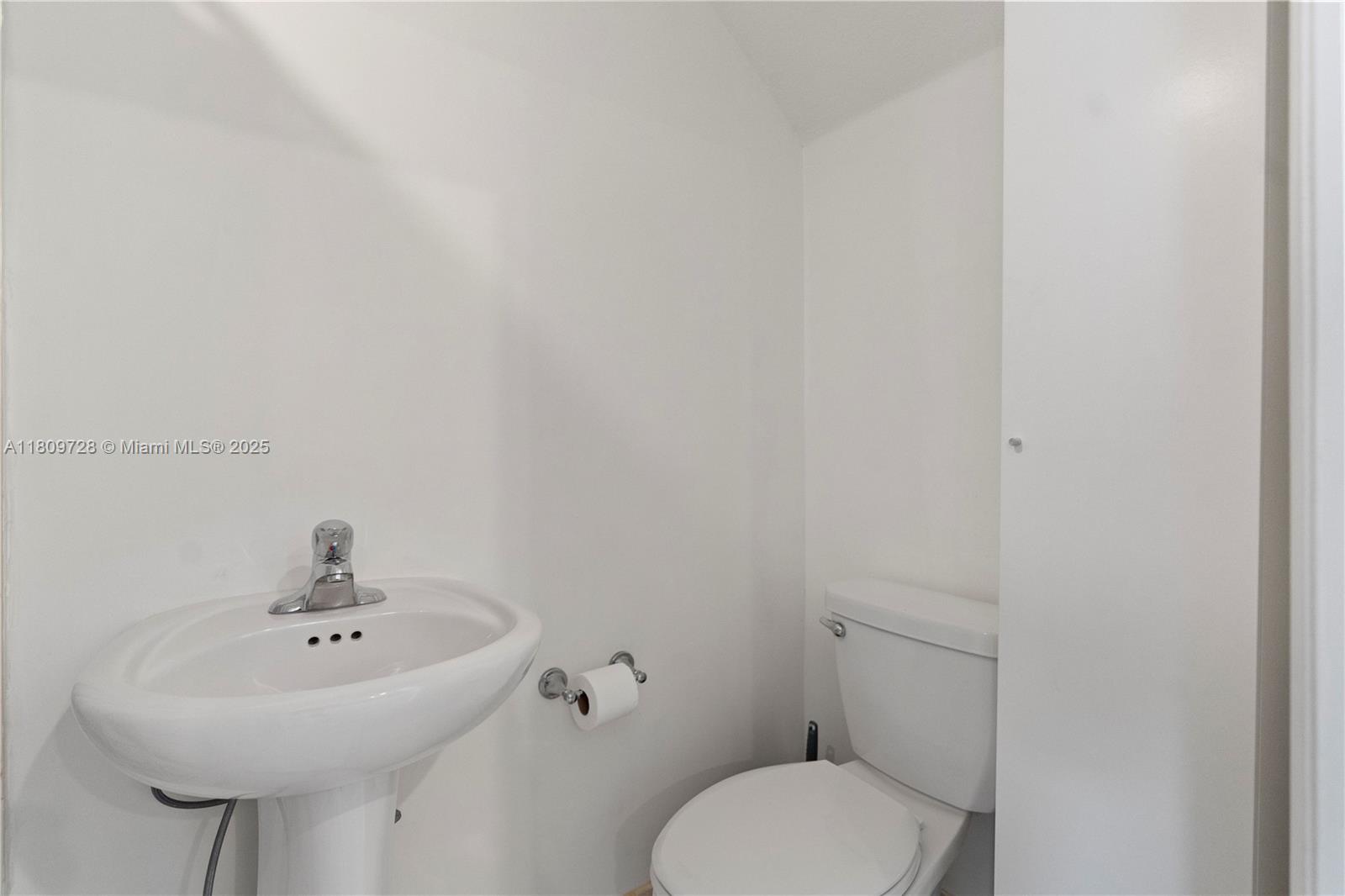 AQUABELLA - Residential