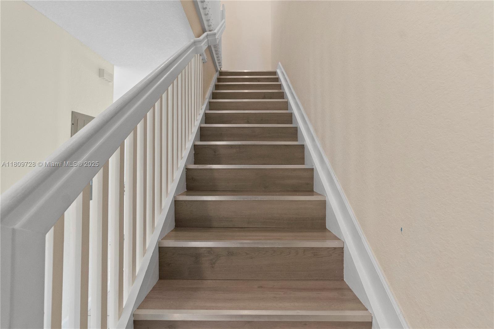 AQUABELLA - Residential