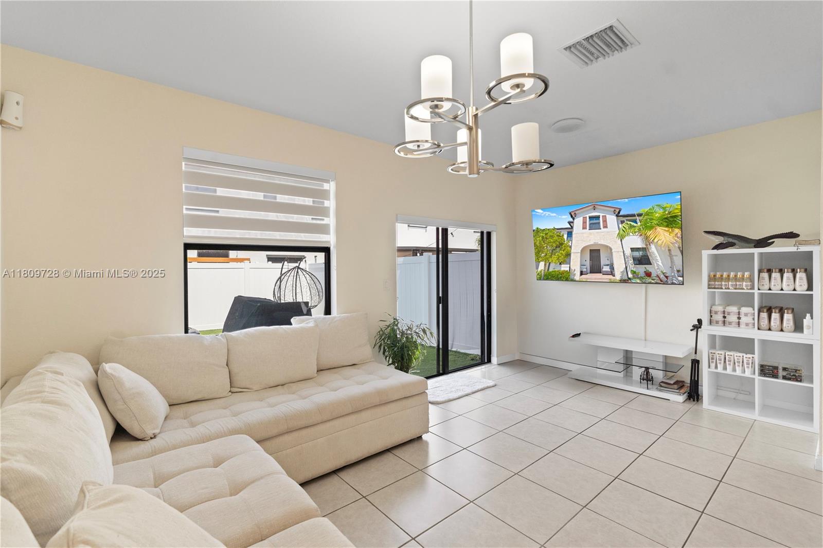 AQUABELLA - Residential