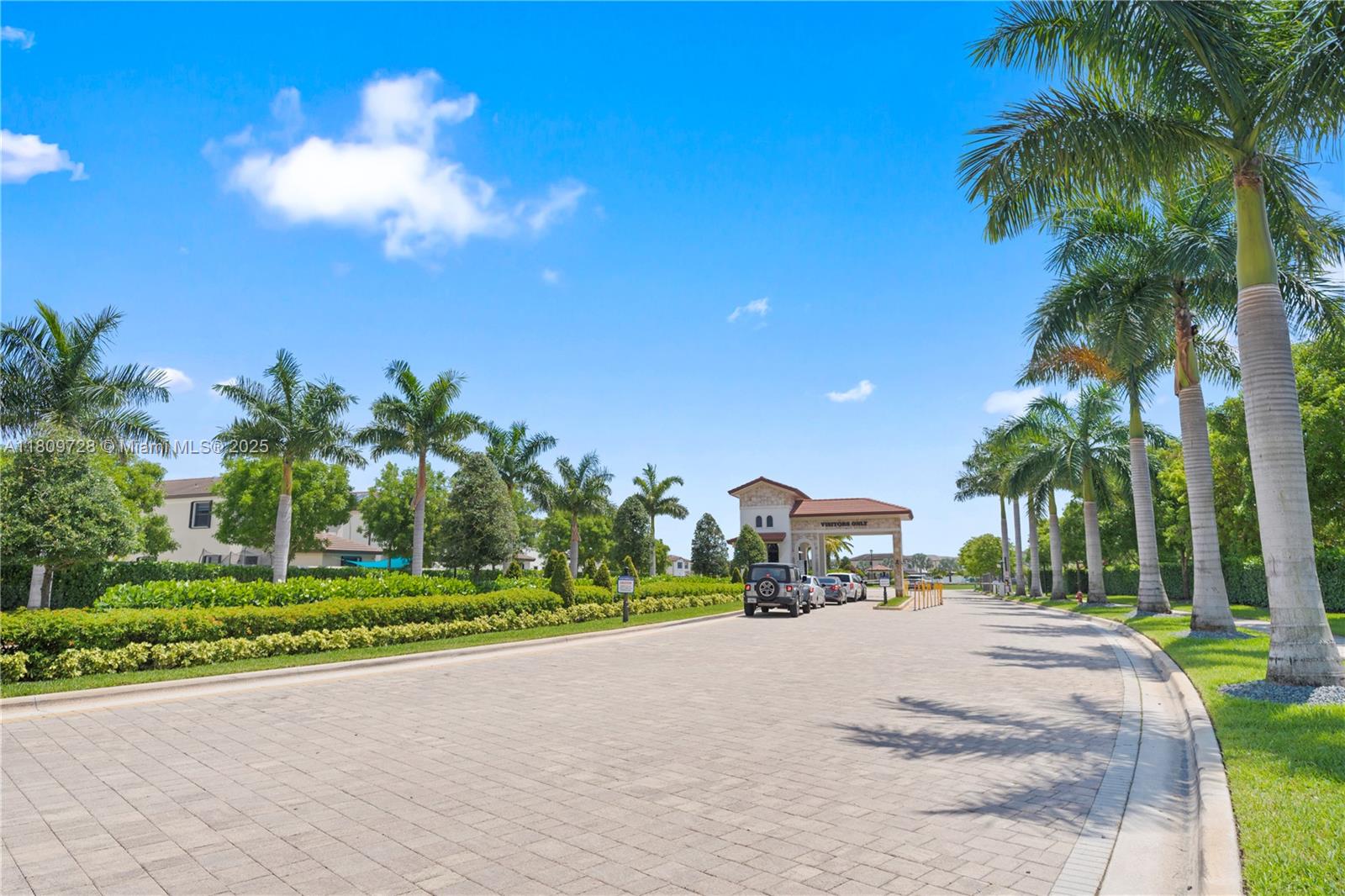 AQUABELLA - Residential