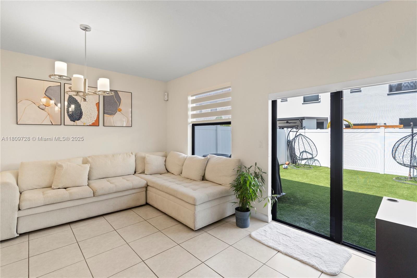 AQUABELLA - Residential