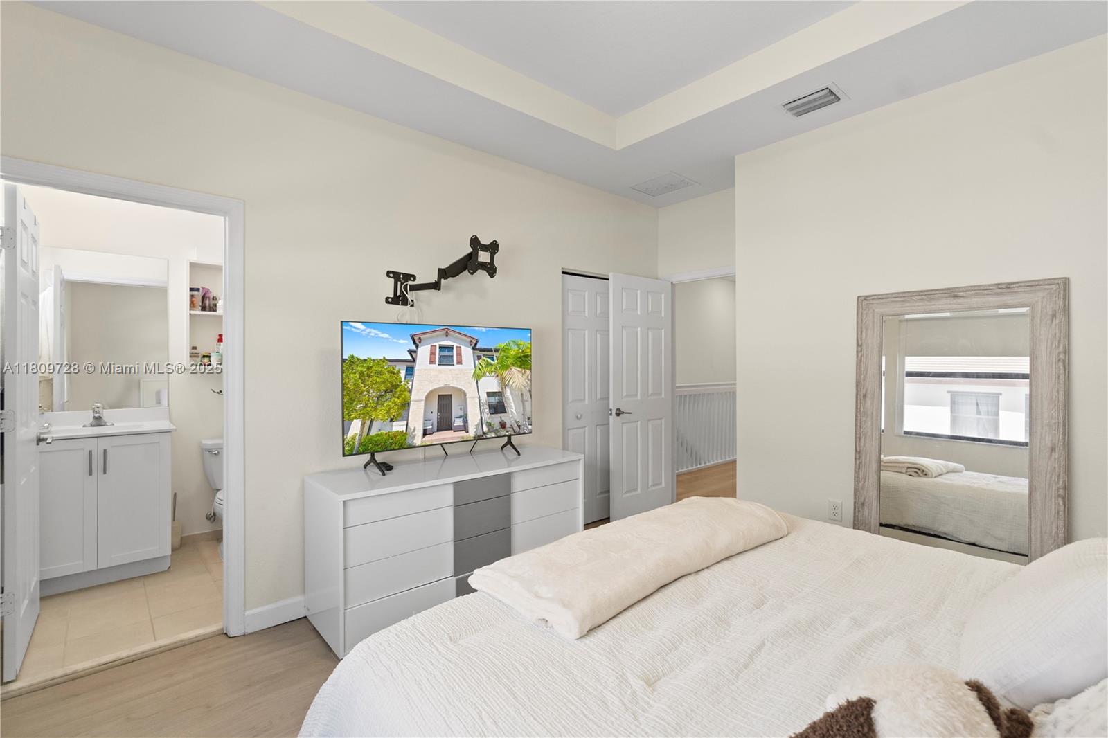 AQUABELLA - Residential