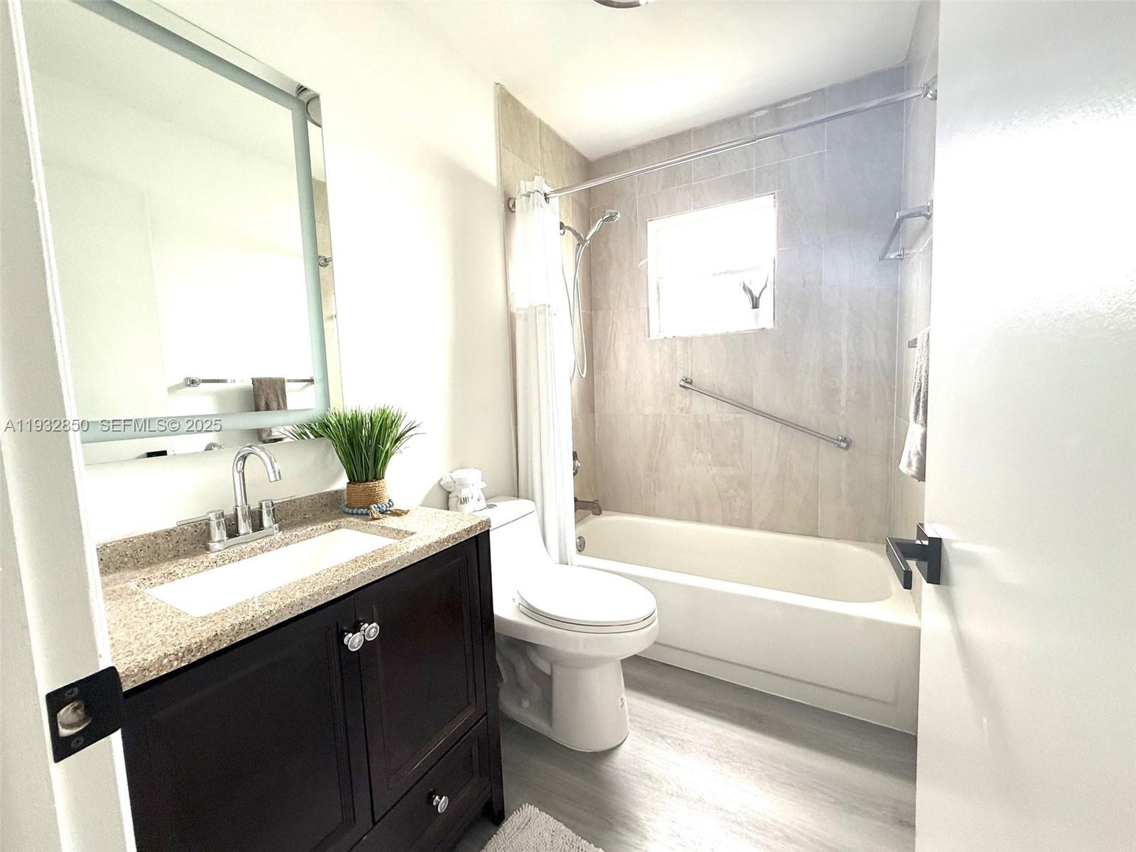 KINGS POINT NORMANDY COND - Residential