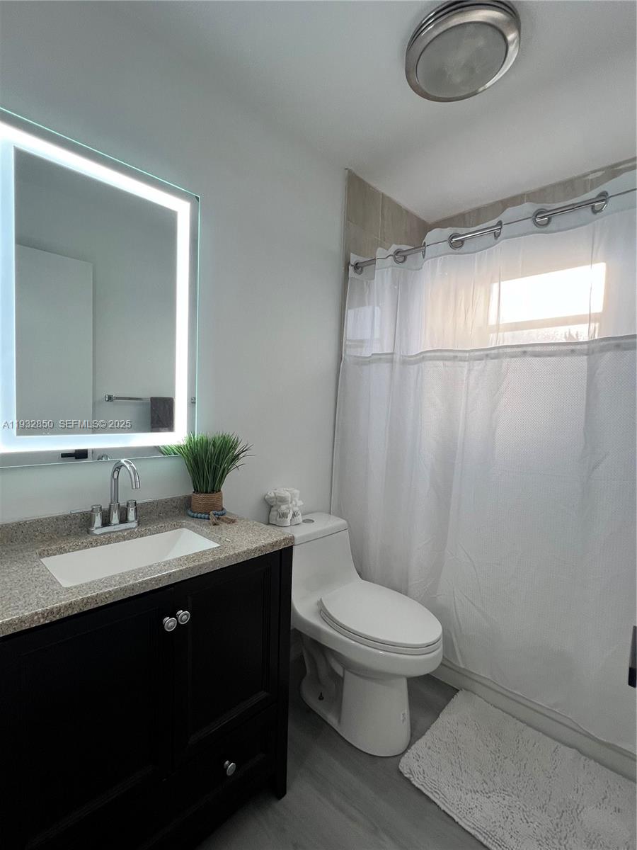 KINGS POINT NORMANDY COND - Residential