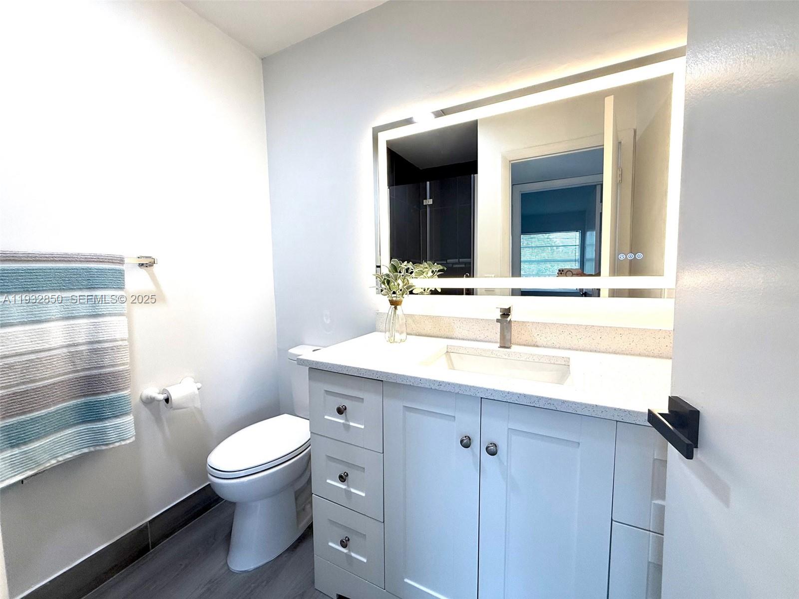 KINGS POINT NORMANDY COND - Residential