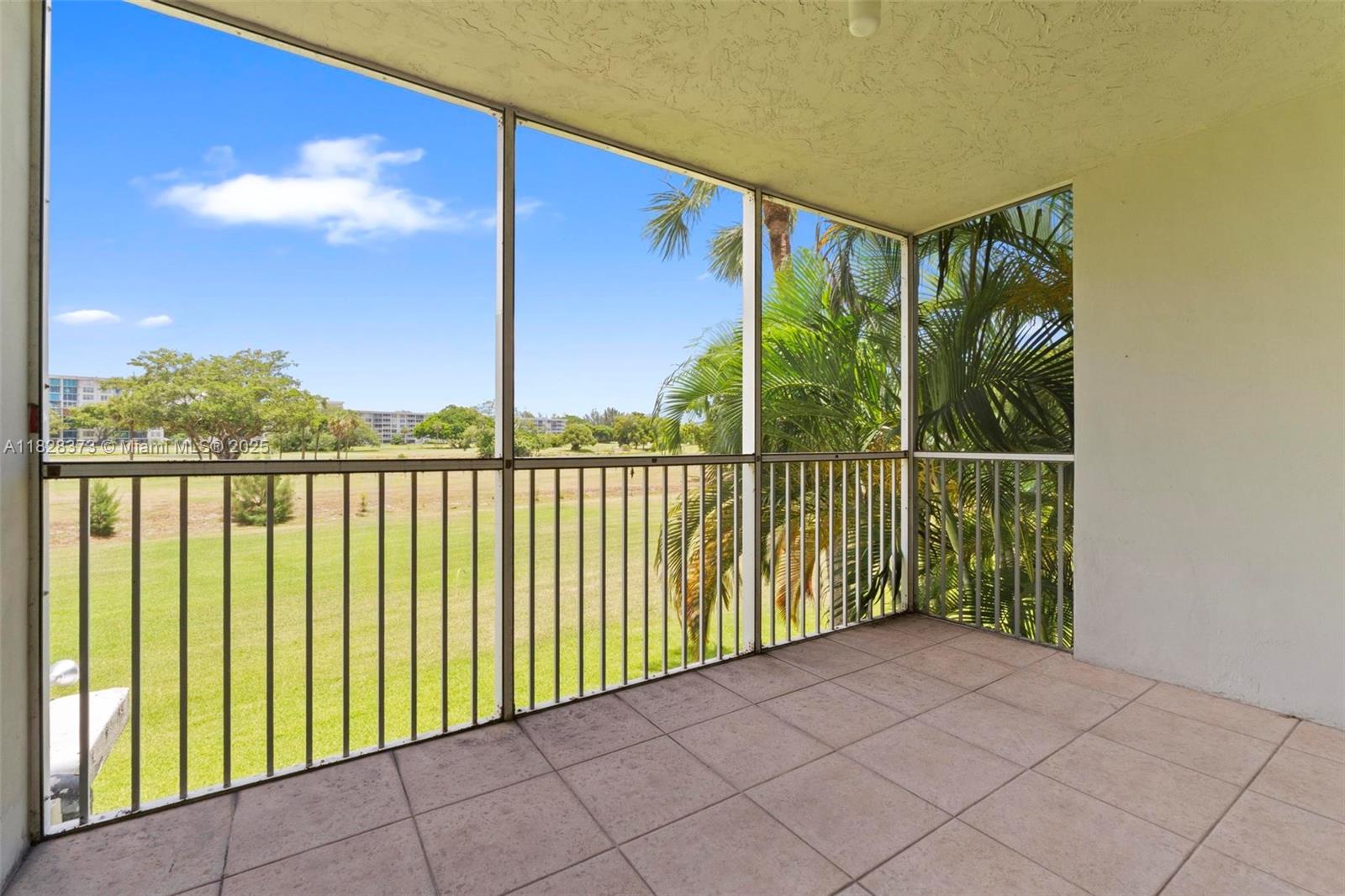 NO 30 PALM-AIRE COUNTRY C - Residential