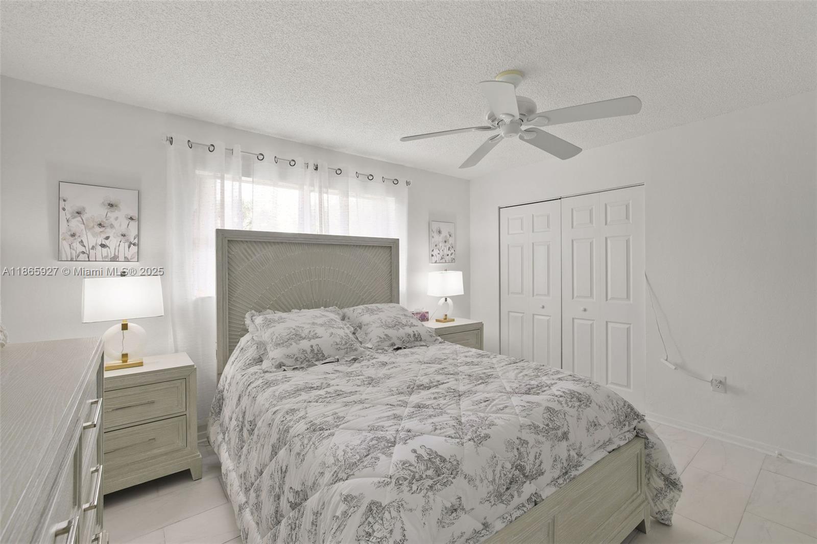 TOWNHOUSE EAST 1 CONDO - Residential