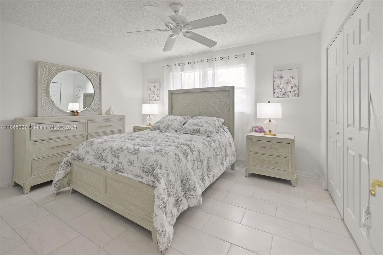 TOWNHOUSE EAST 1 CONDO - Residential