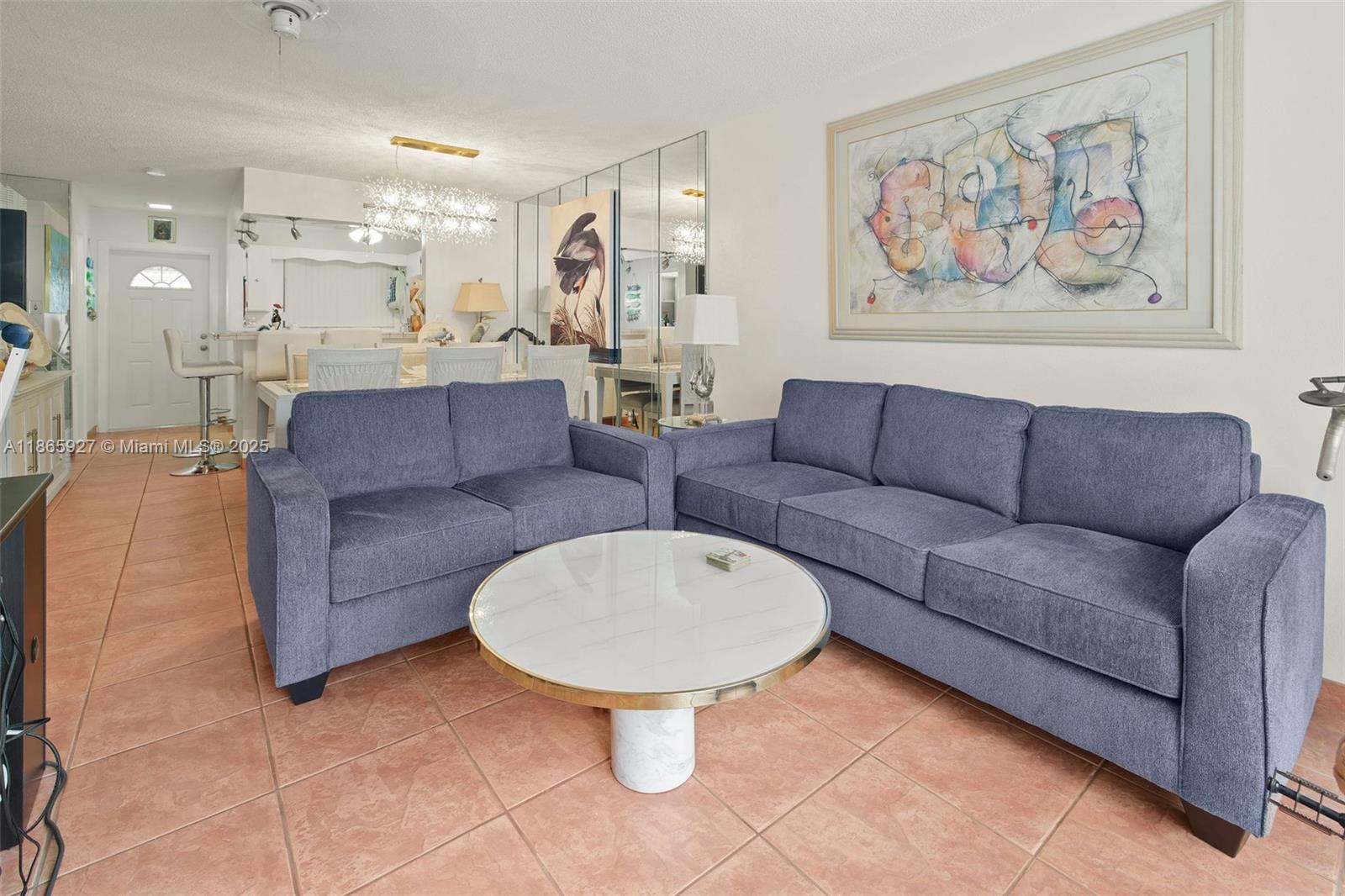 TOWNHOUSE EAST 1 CONDO - Residential