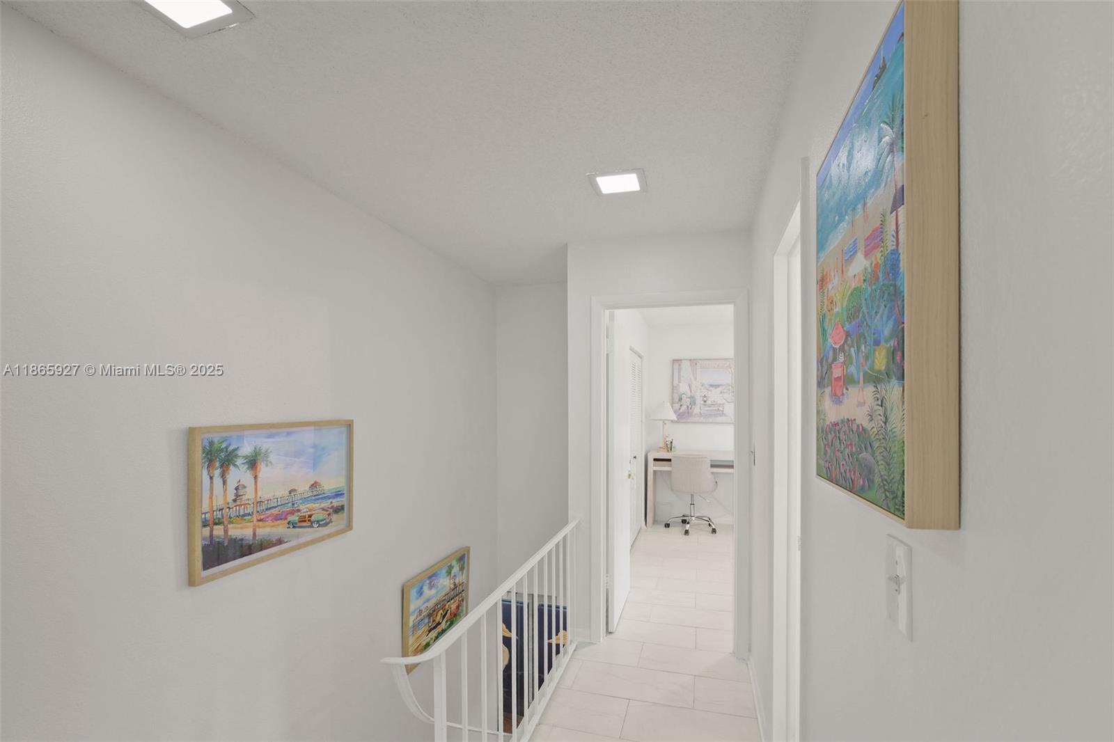 TOWNHOUSE EAST 1 CONDO - Residential