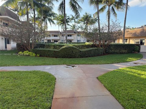 Photo of 14500 SW 88th Ave #220, Palmetto Bay, FL 33176 (MLS # A11960492)