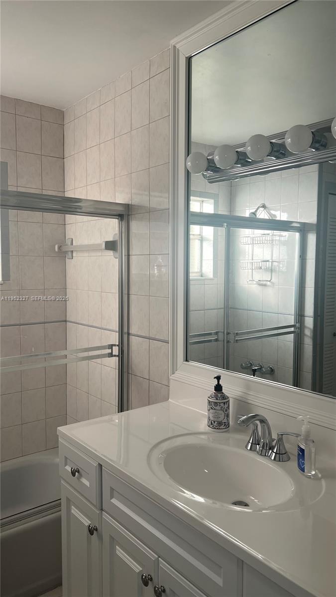 LOS ANGELES ESTATES SEC 3 - Residential