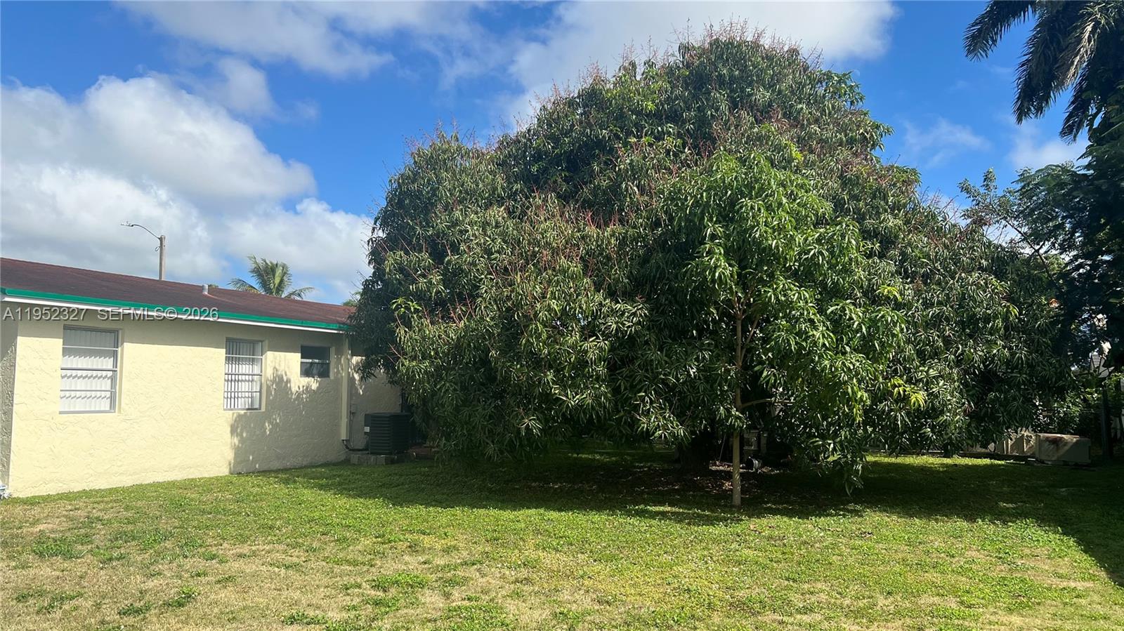 LOS ANGELES ESTATES SEC 3 - Residential