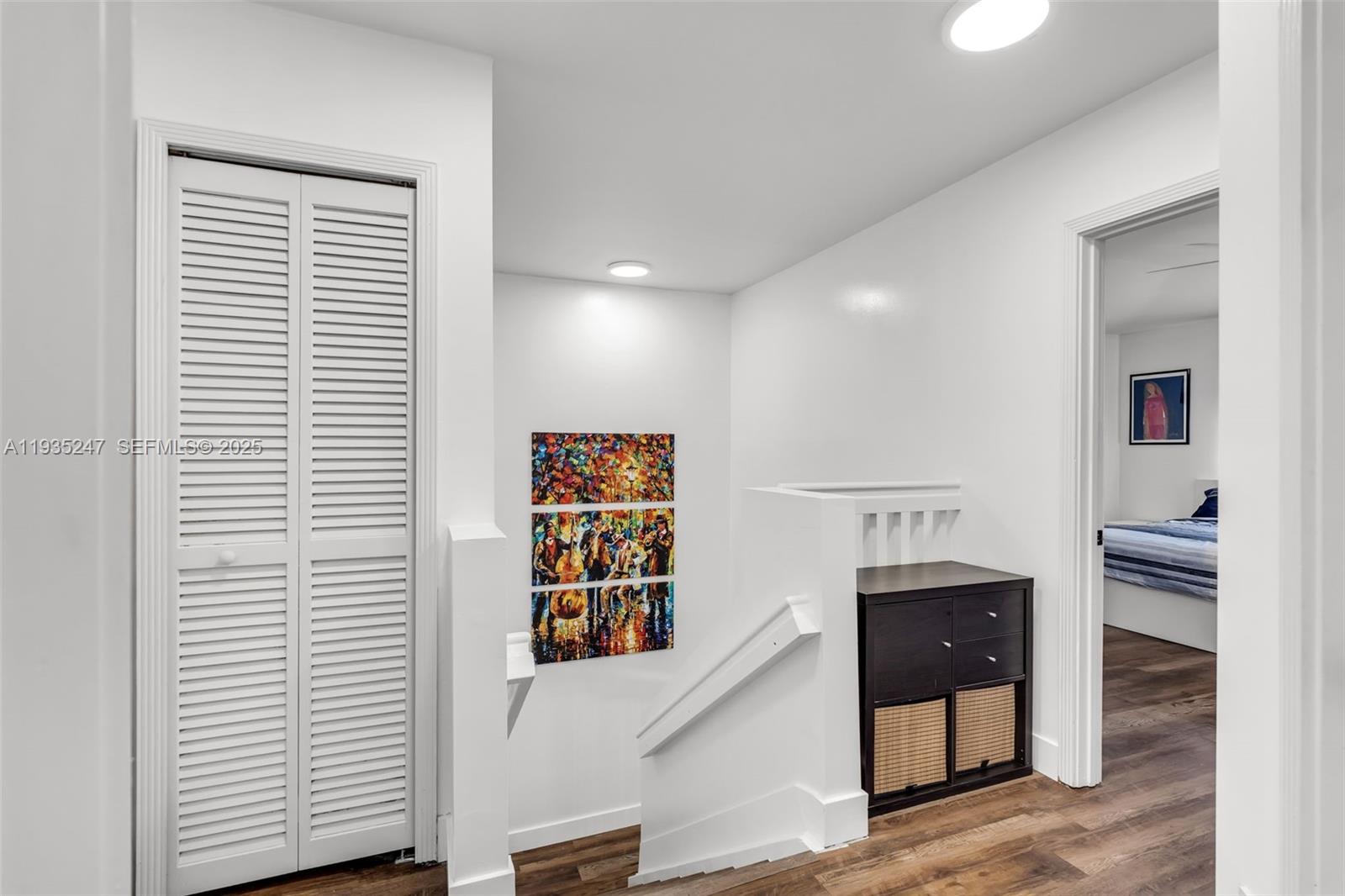 REVISED PLAT OF HILLCREST - Residential