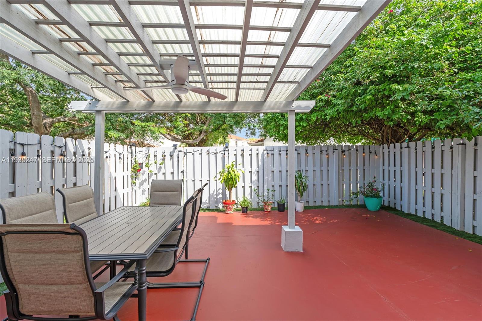 REVISED PLAT OF HILLCREST - Residential