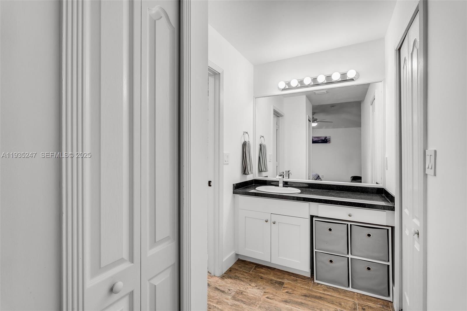 REVISED PLAT OF HILLCREST - Residential