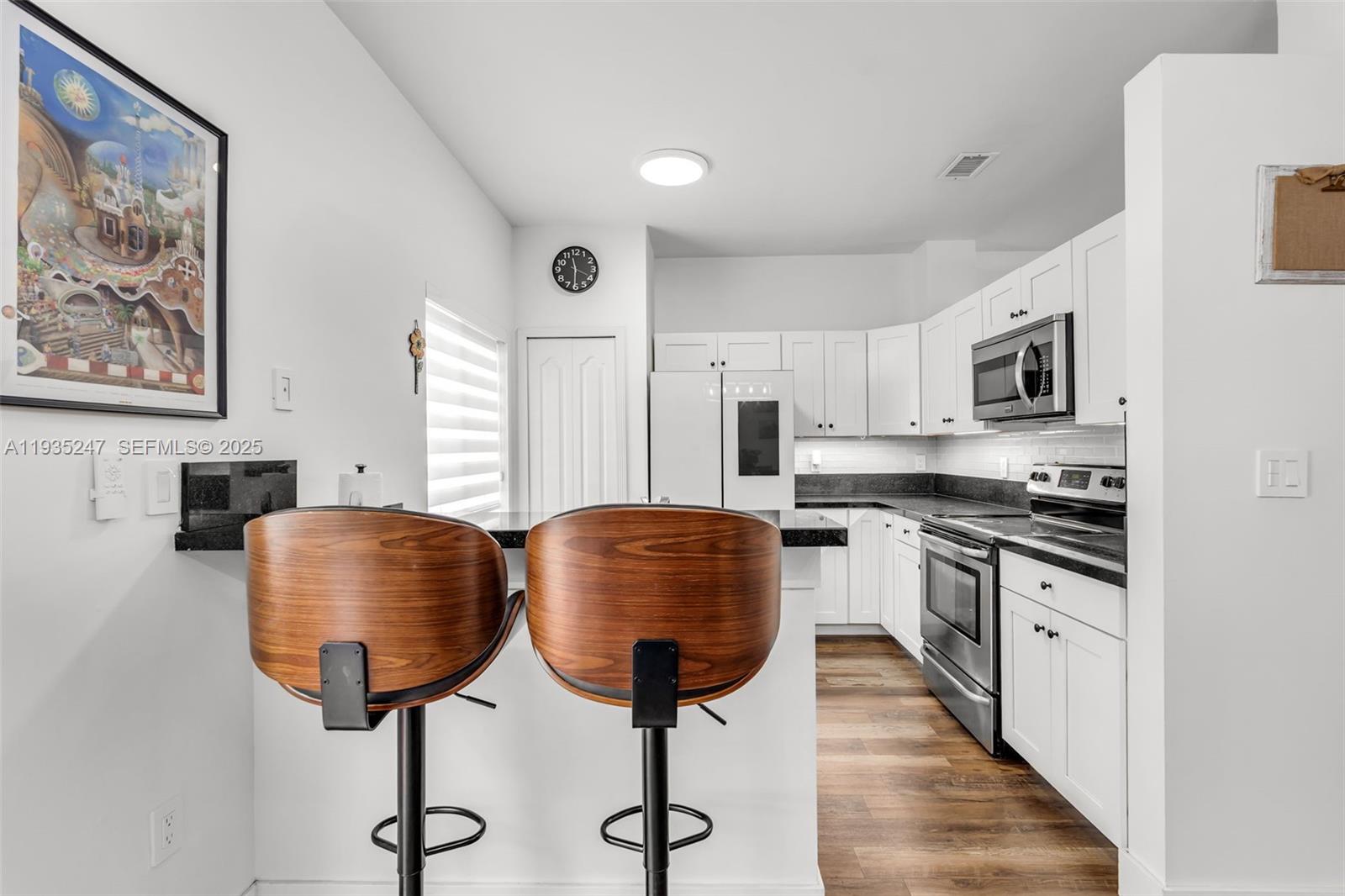 REVISED PLAT OF HILLCREST - Residential