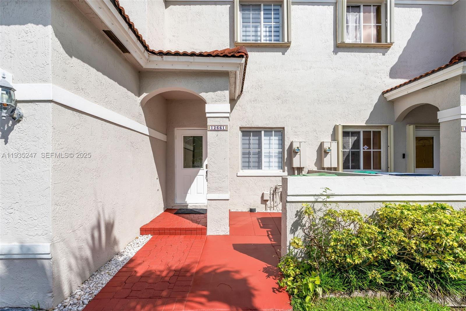 REVISED PLAT OF HILLCREST - Residential