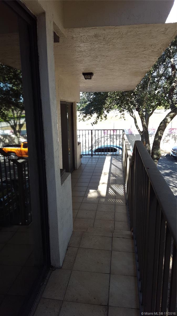 Jasmine Lakes I Condo - Residential Lease