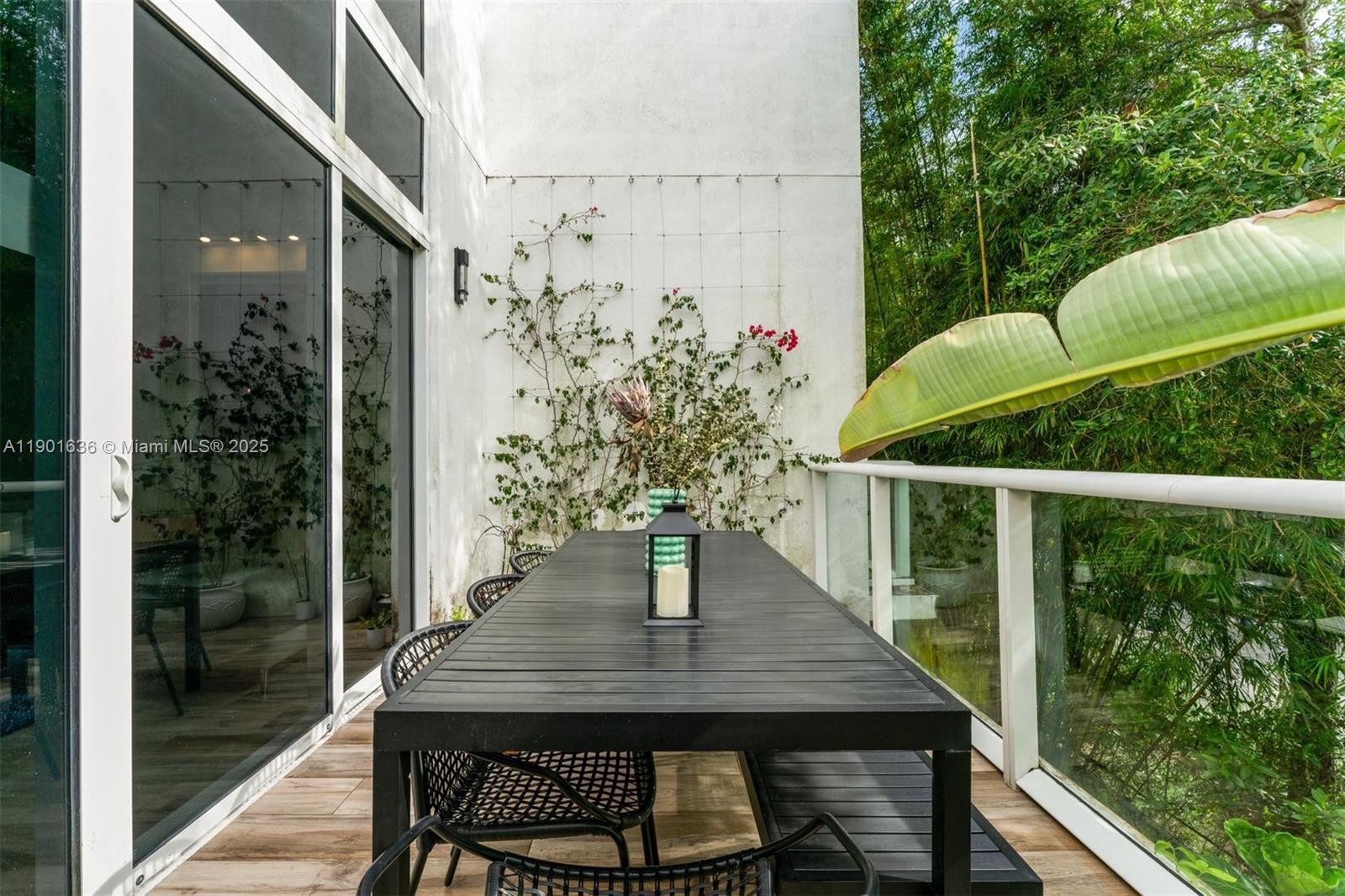 ONE BAY CONDO - Residential Lease