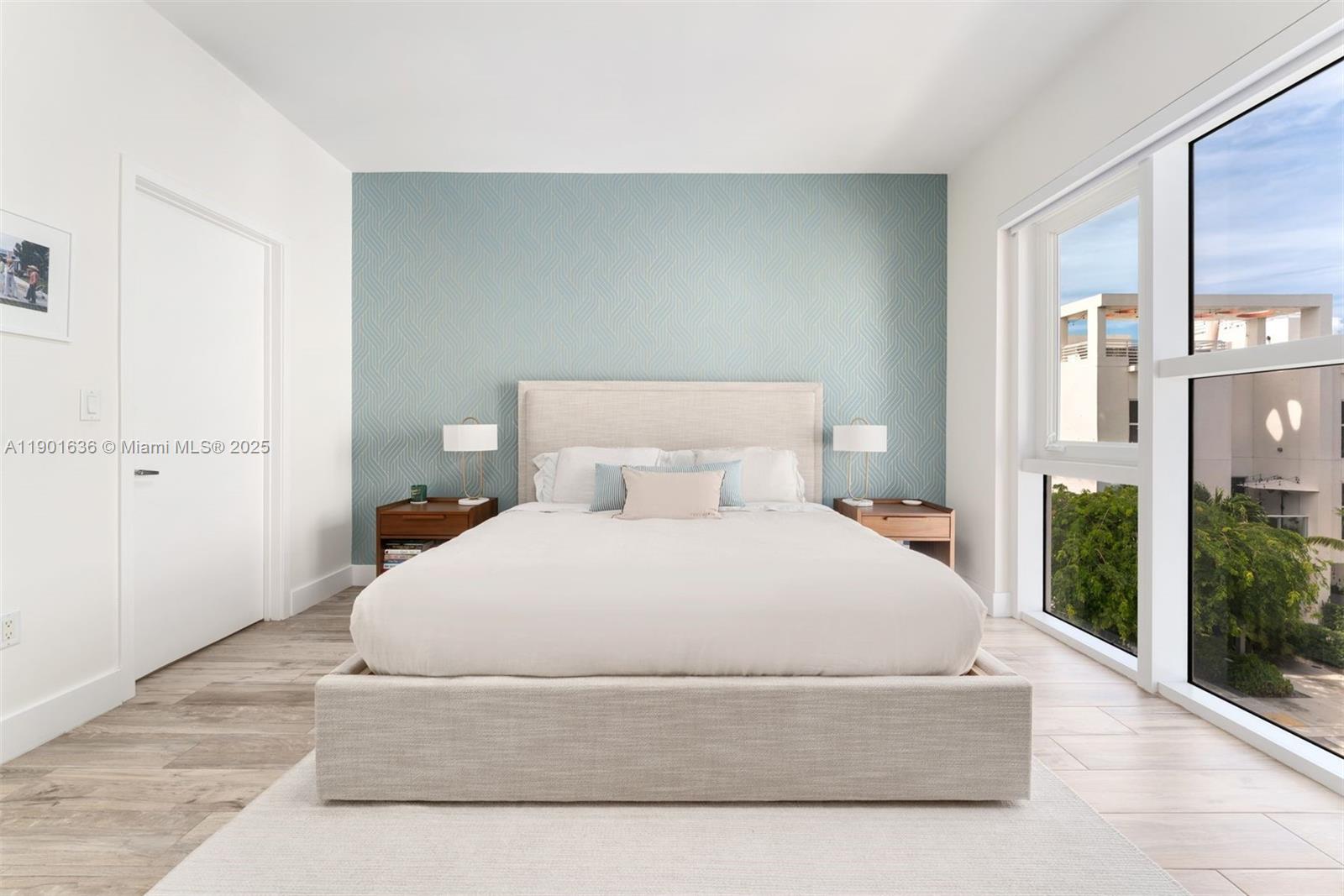 ONE BAY CONDO - Residential Lease